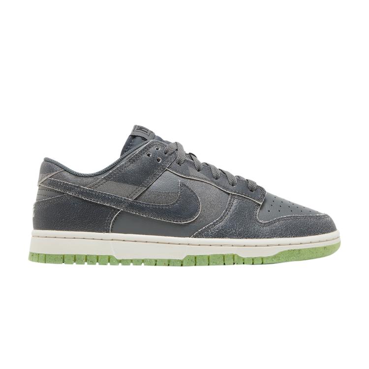 Dunk Low SE 'Halloween - Cauldron'